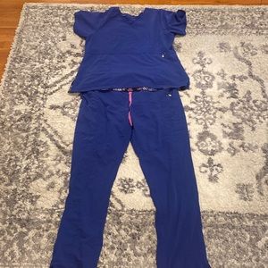 Vera Bradley Scrub Set